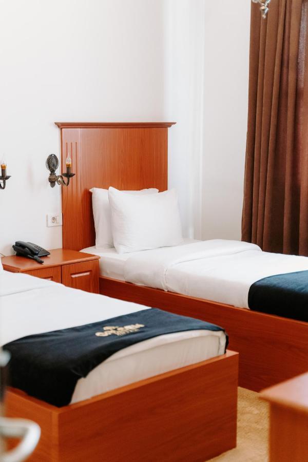 Golden Hotel Priştine Dış mekan fotoğraf