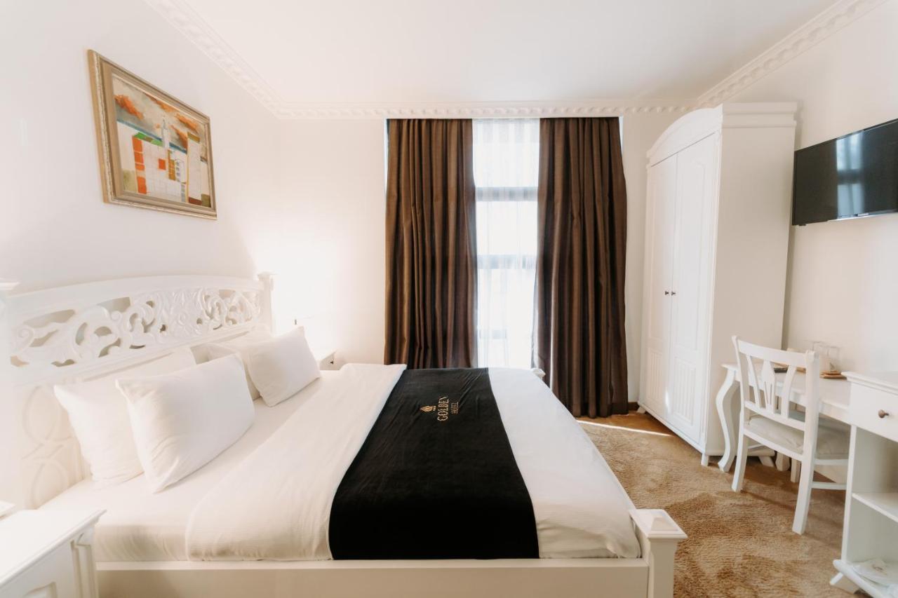 Golden Hotel Priştine Dış mekan fotoğraf
